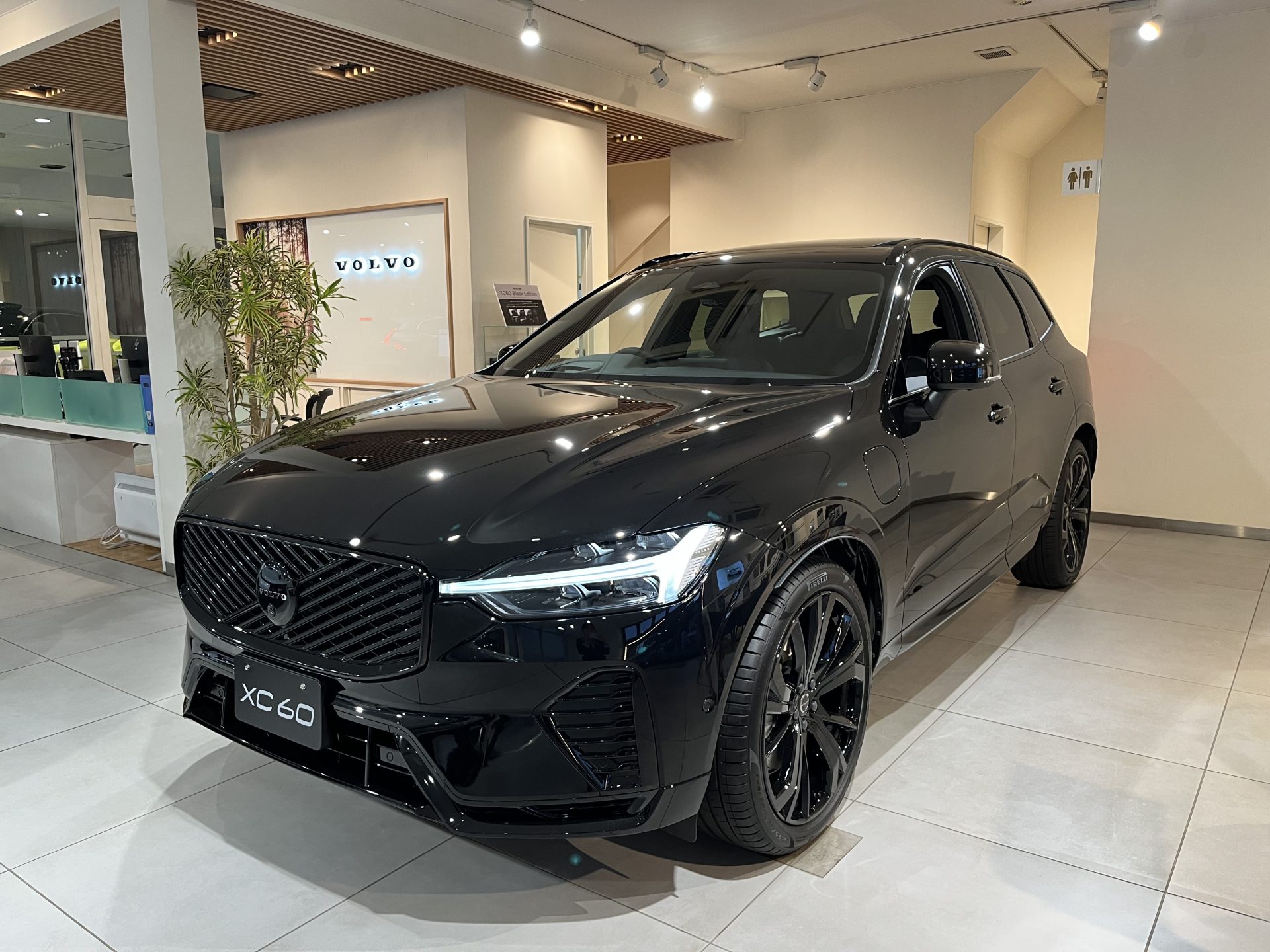 XC60 Ultra T6 AWD Plug-in hybrid Black Edition